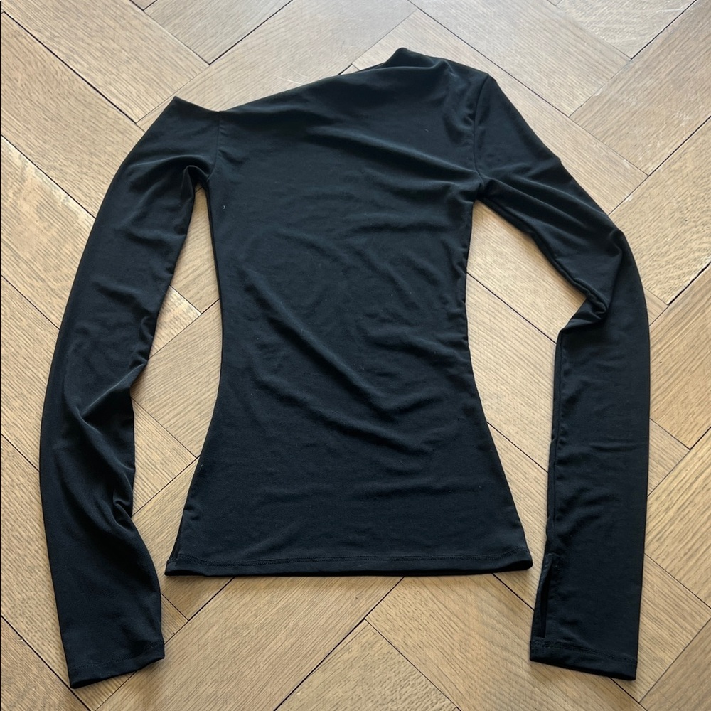 Black Long-Sleeve Women's Top